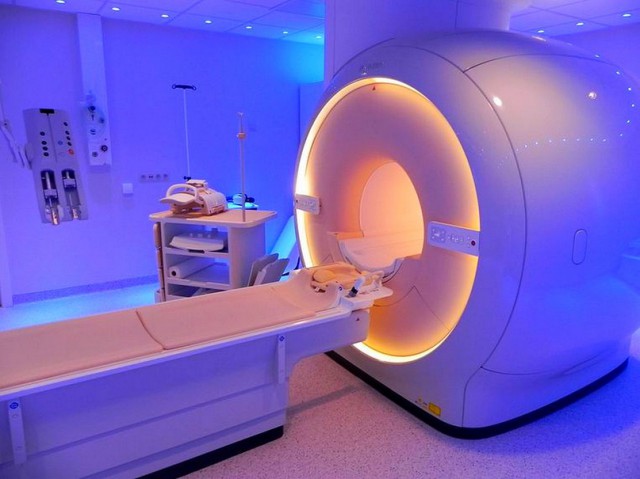 Новую поликлинику в Шушарах решили дооснастить МРТ и КТ